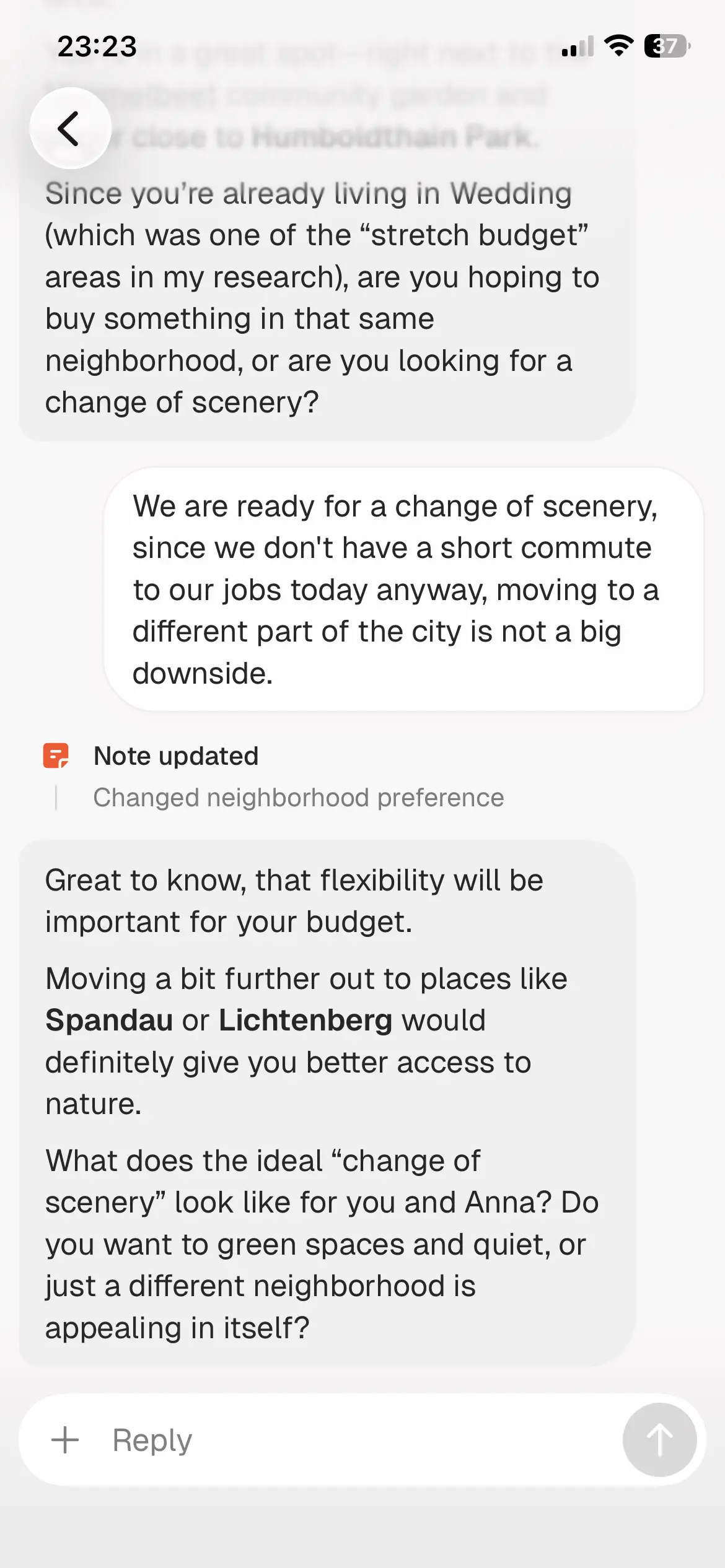 Chat screen with Good Assistant updating a note about moving to a new apartment.